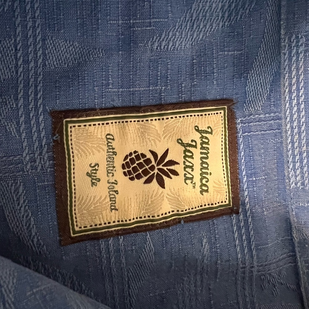 Jamaica Jaxx Large Blue Embossed Tone on Tone Tropical Print 100% Silk (C24) - Picture 3 of 5